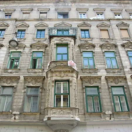 Standard By Hi5 - Steindl Street *