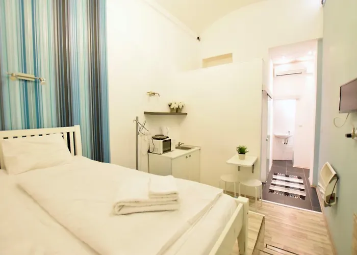 Standard By Hi5 - Steindl Street * Budapesta