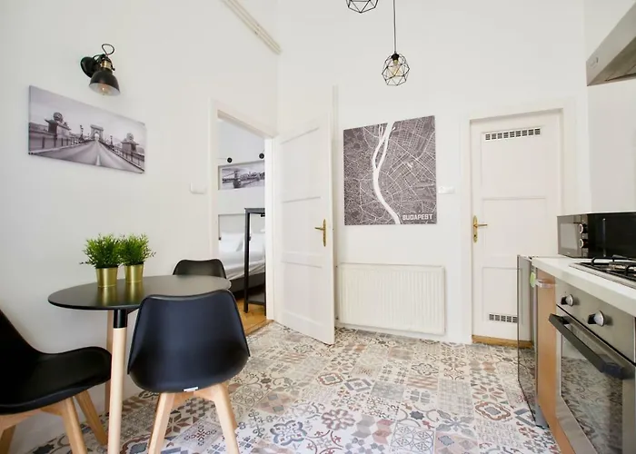 Standard By Hi5 - Steindl Street Apartament *